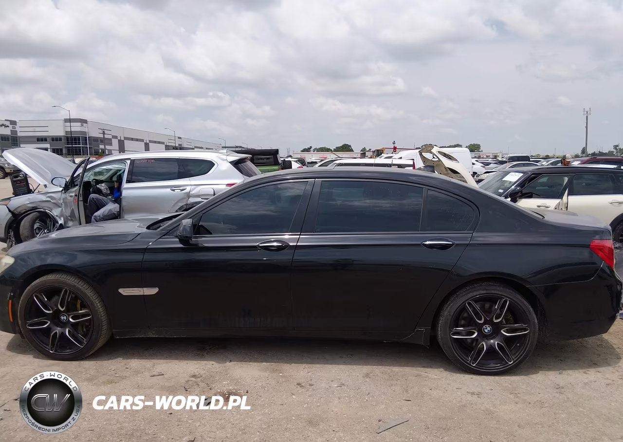 2010 BMW 750Li VIN:WBAKB8C59ACY63398 - 14