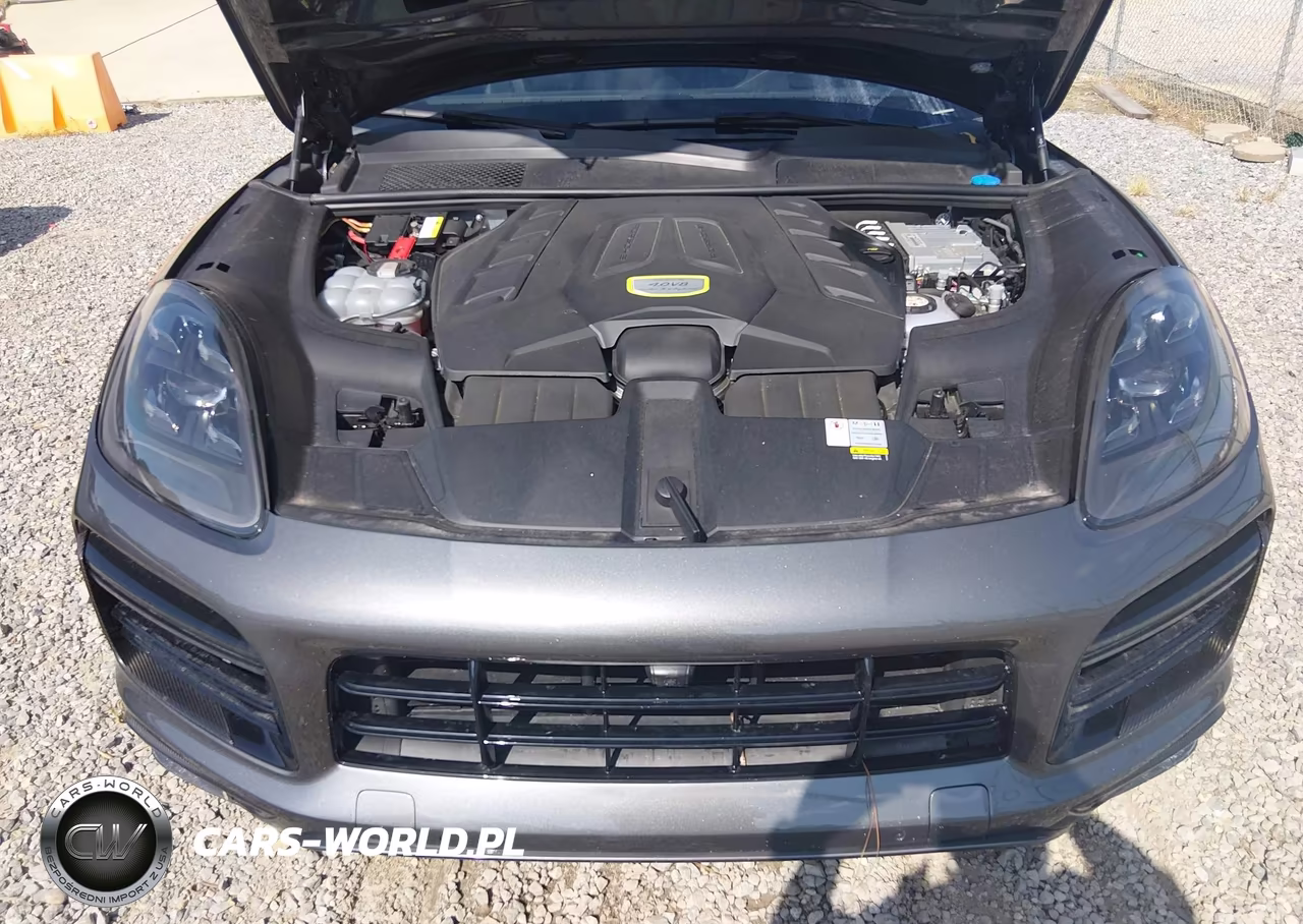 2022 Porsche Cayenne E-Hybrid Coupe Turbo S VIN:WP1BH2AY0NDA59081 - 10