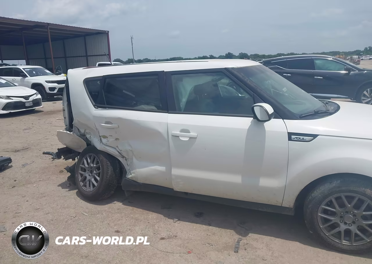 2016 Kia Soul VIN:KNDJN2A29G7408225 - 13