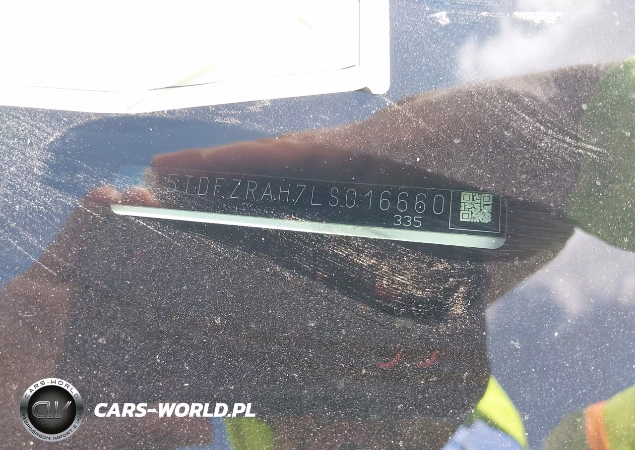 2020 Toyota Highlander Platinum VIN:5TDFZRAH7LS016660 - 17