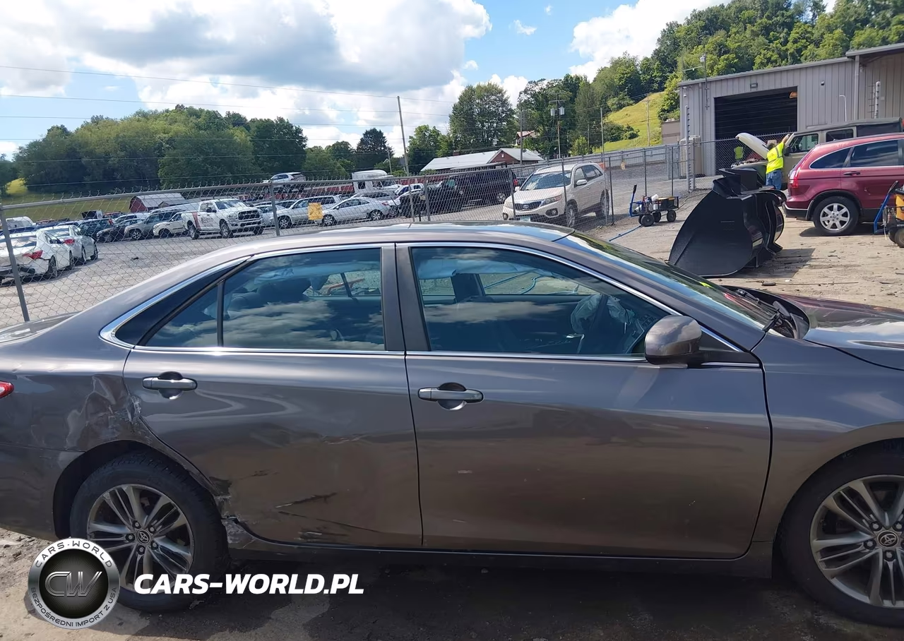 2015 Toyota Camry Se VIN:4T1BF1FK6FU477681 - 14