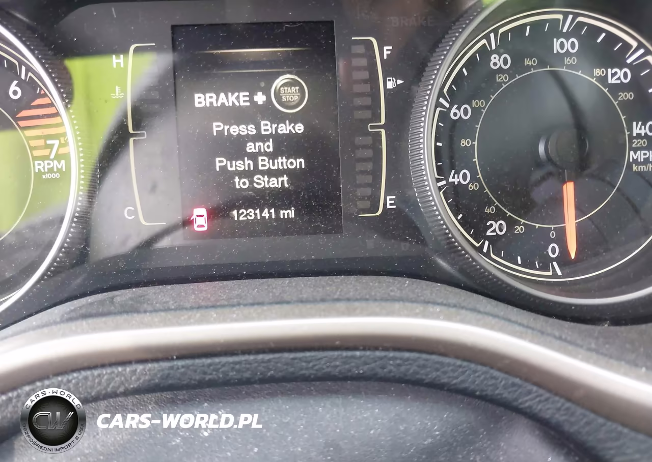 2017 Jeep Cherokee Latitude VIN:1C4PJLCB2HW574134 - 15