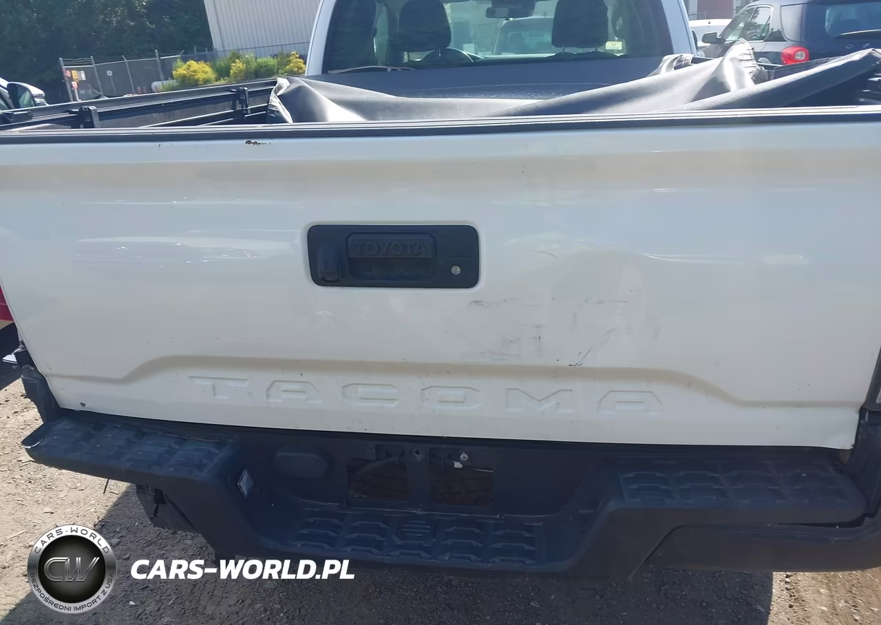2018 Toyota Tacoma Sr VIN:5TFRX5GNXJX109821 - 16