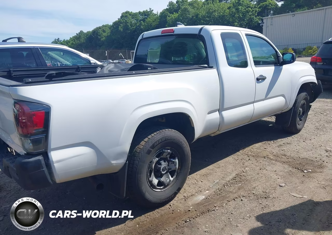 2018 Toyota Tacoma Sr VIN:5TFRX5GNXJX109821 - 4