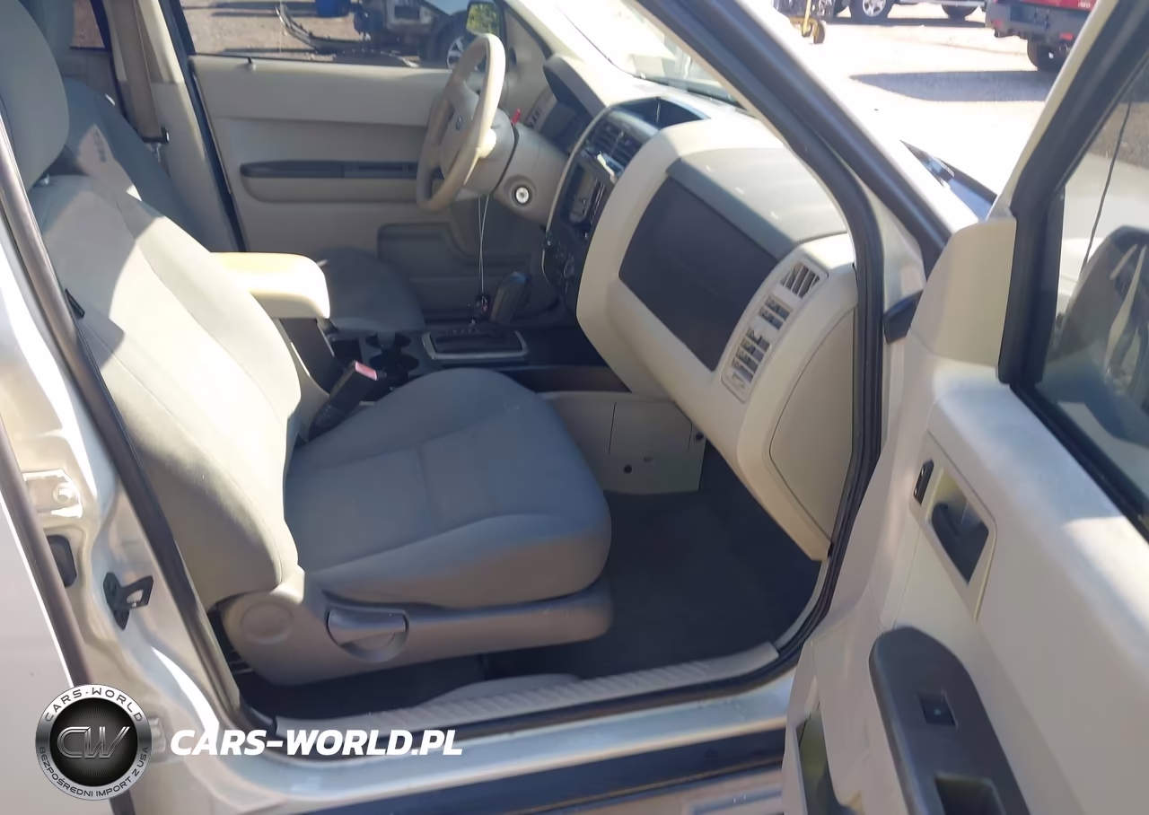 2008 Ford Escape Xls-Xls Manual VIN:1FMCU02Z68KB42829 - 5