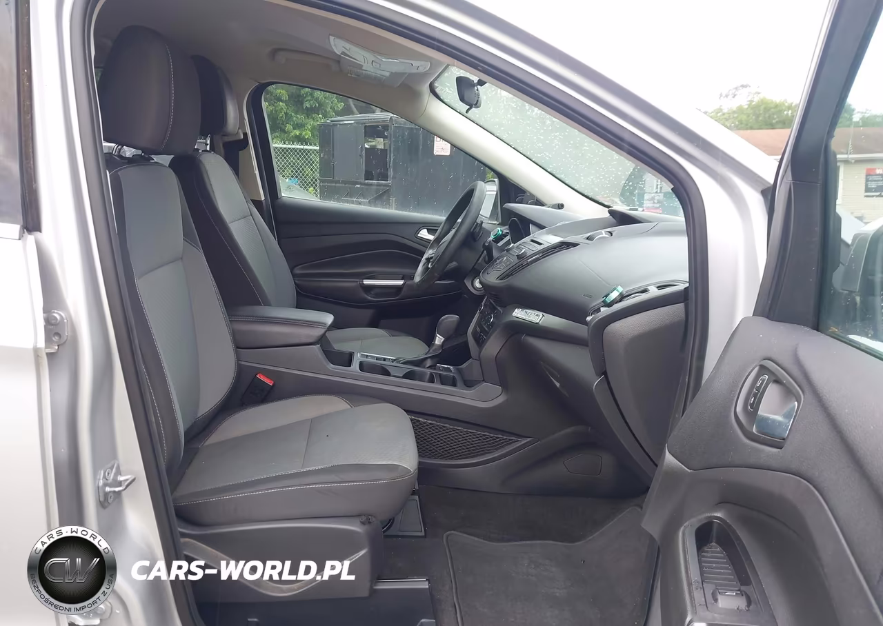 2017 Ford Escape Se VIN:1FMCU0GD3HUF03077 - 5