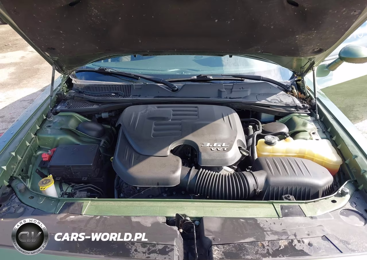 2018 Dodge Challenger Sxt VIN:2C3CDZAG5JH297284 - 10