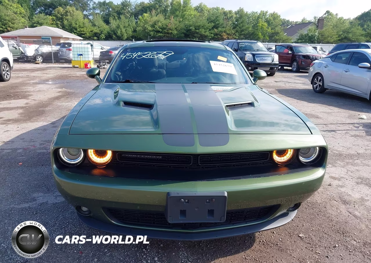 2018 Dodge Challenger Sxt VIN:2C3CDZAG5JH297284 - 13