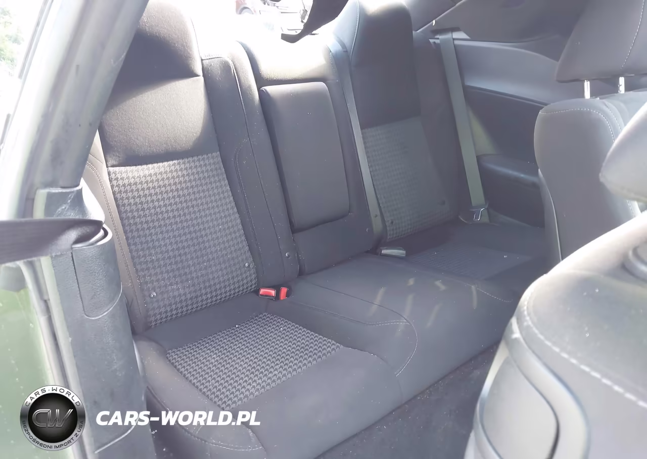 2018 Dodge Challenger Sxt VIN:2C3CDZAG5JH297284 - 8