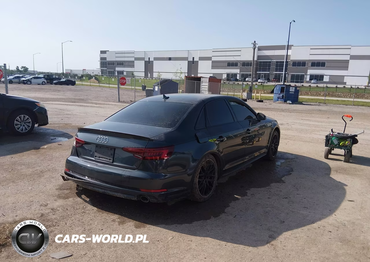 2018 Audi A4 2.0T Premium-2.0T Tech Premium VIN:WAUENAF46JA063930 - 4