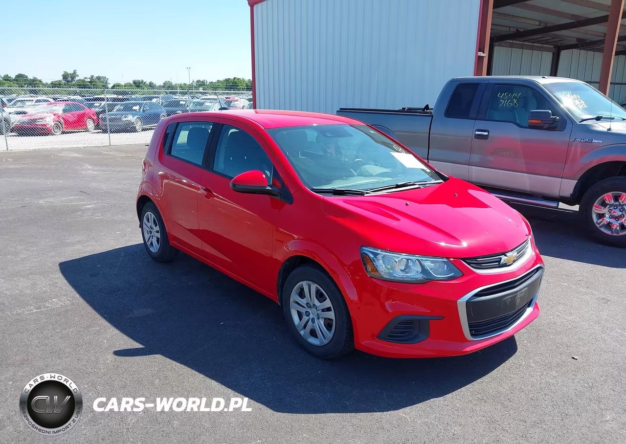 2019 Chevrolet Sonic Lt Auto – zdjęcie 1 z 16