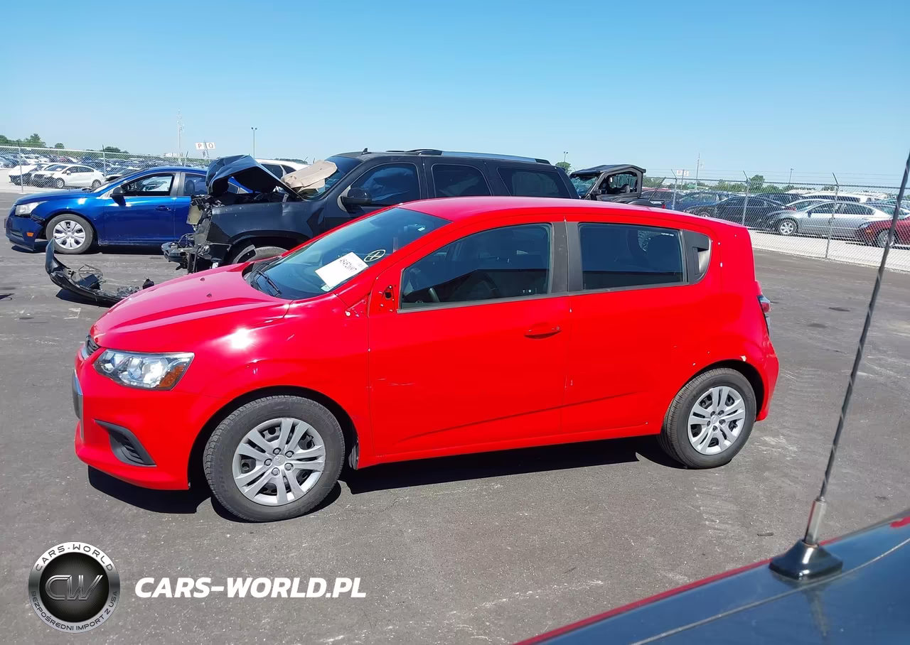 2019 Chevrolet Sonic Lt Auto VIN:1G1JG6SB9K4141820 - 14