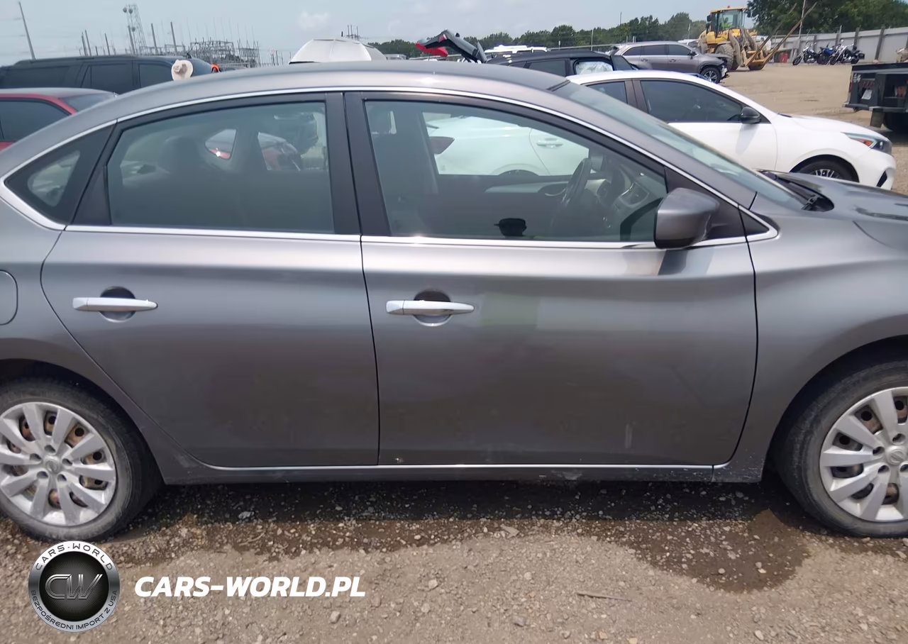2018 Nissan Sentra S VIN:3N1AB7AP9JY331396 - 13
