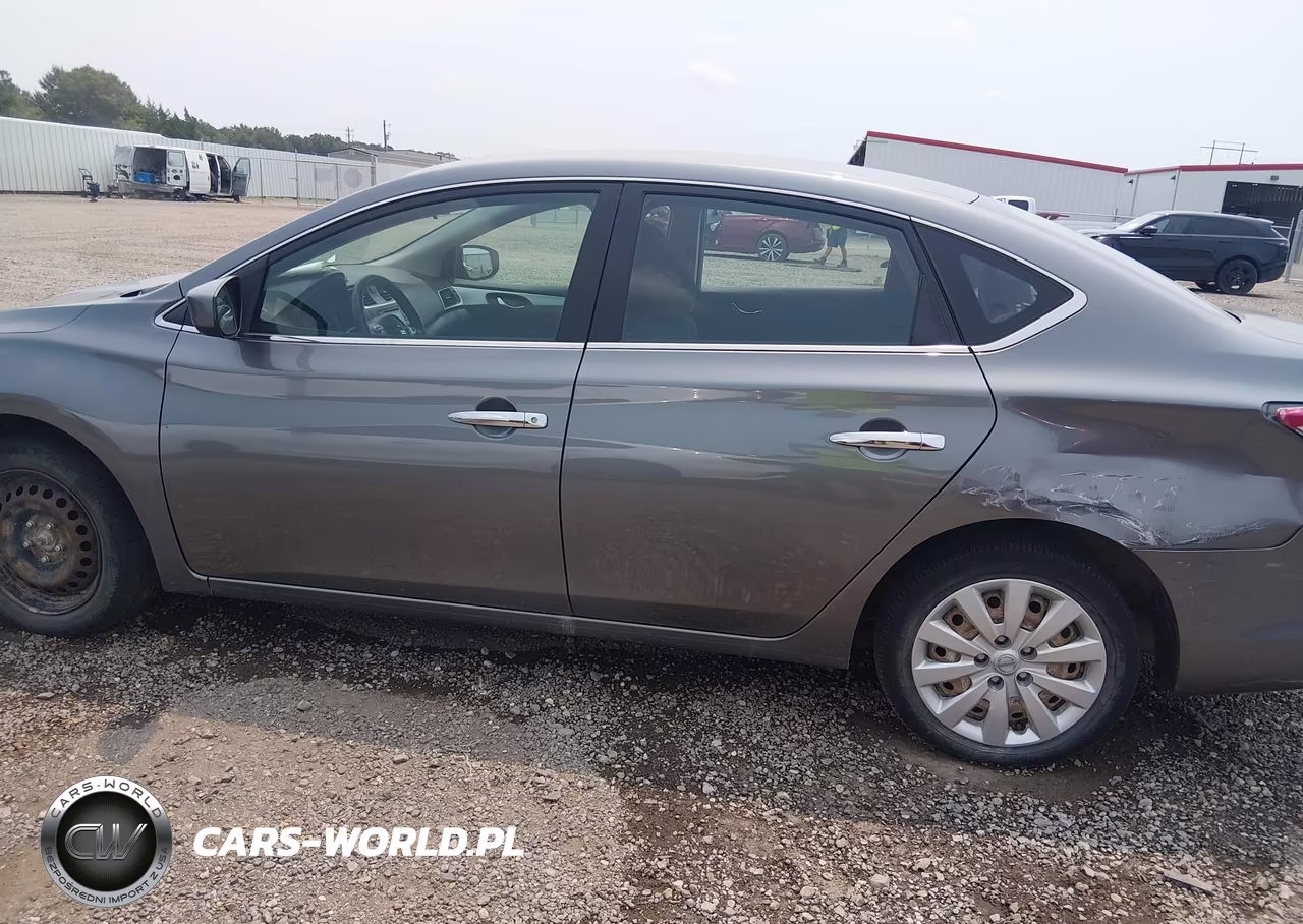 2018 Nissan Sentra S VIN:3N1AB7AP9JY331396 - 14