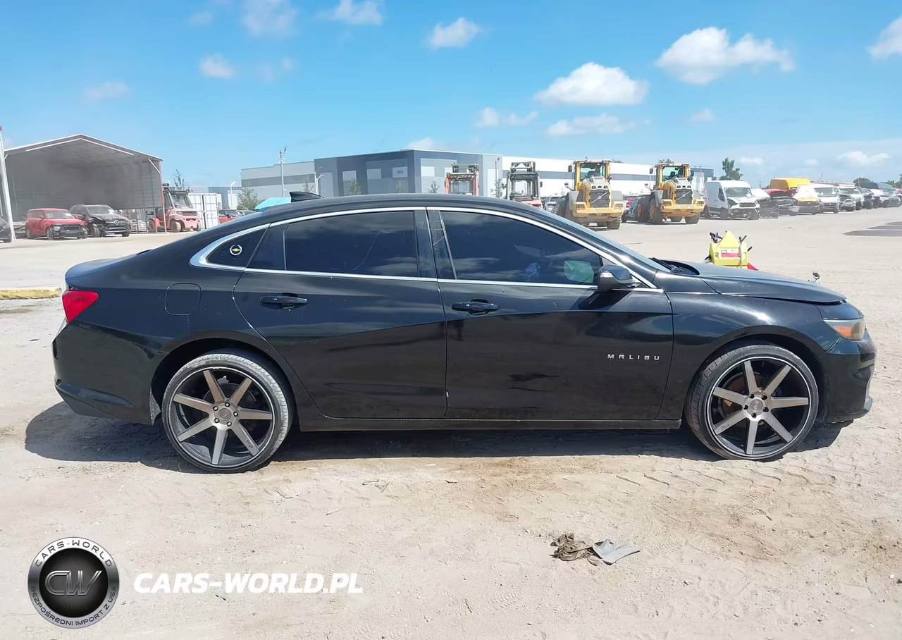 2017 Chevrolet Malibu 1Lt VIN:1G1ZE5ST1HF113695 - 13