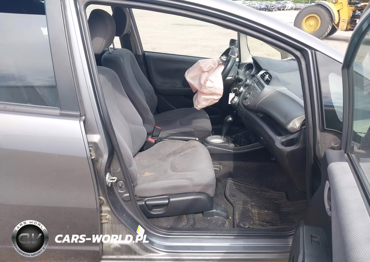 2012 Honda Fit VIN:JHMGE8H32CS008279 - 5