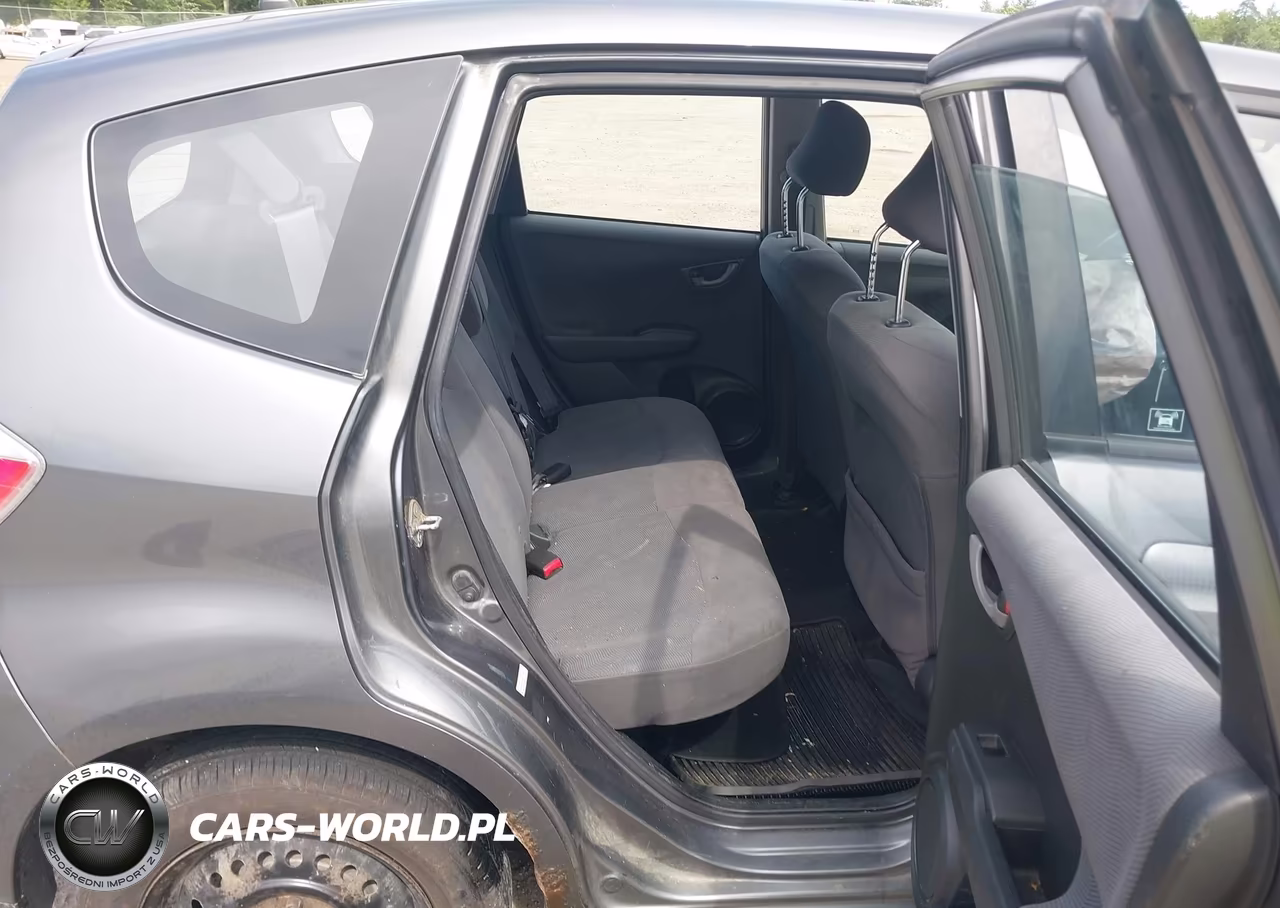 2012 Honda Fit VIN:JHMGE8H32CS008279 - 8