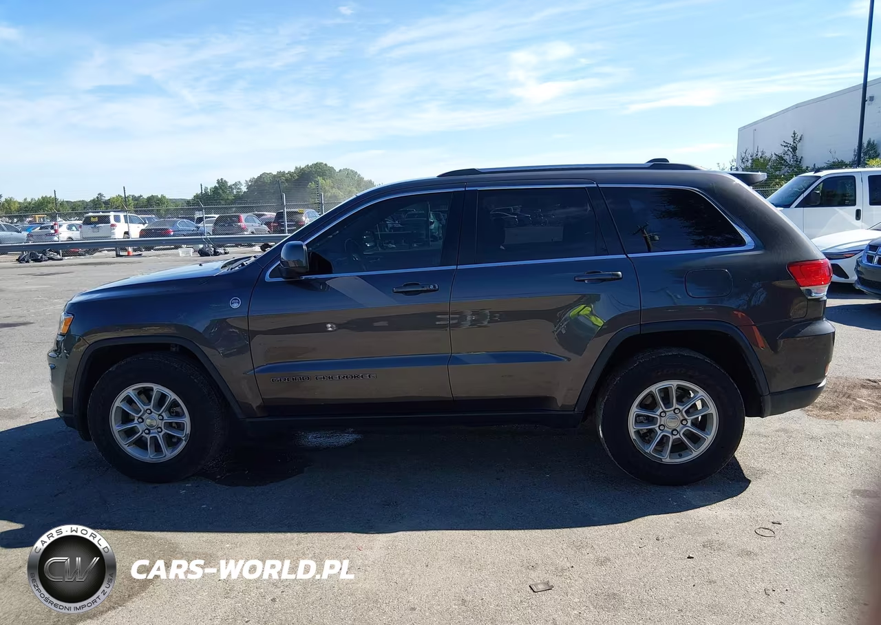 2019 Jeep Grand Cherokee Laredo E 4X4 VIN:1C4RJFAG7KC754162 - 19
