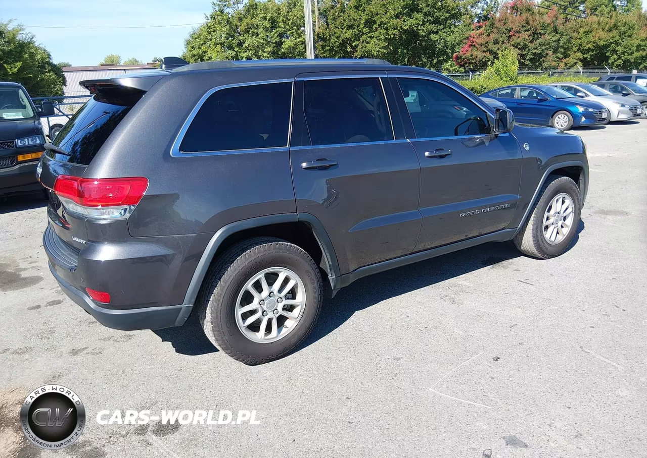 2019 Jeep Grand Cherokee Laredo E 4X4 VIN:1C4RJFAG7KC754162 - 4