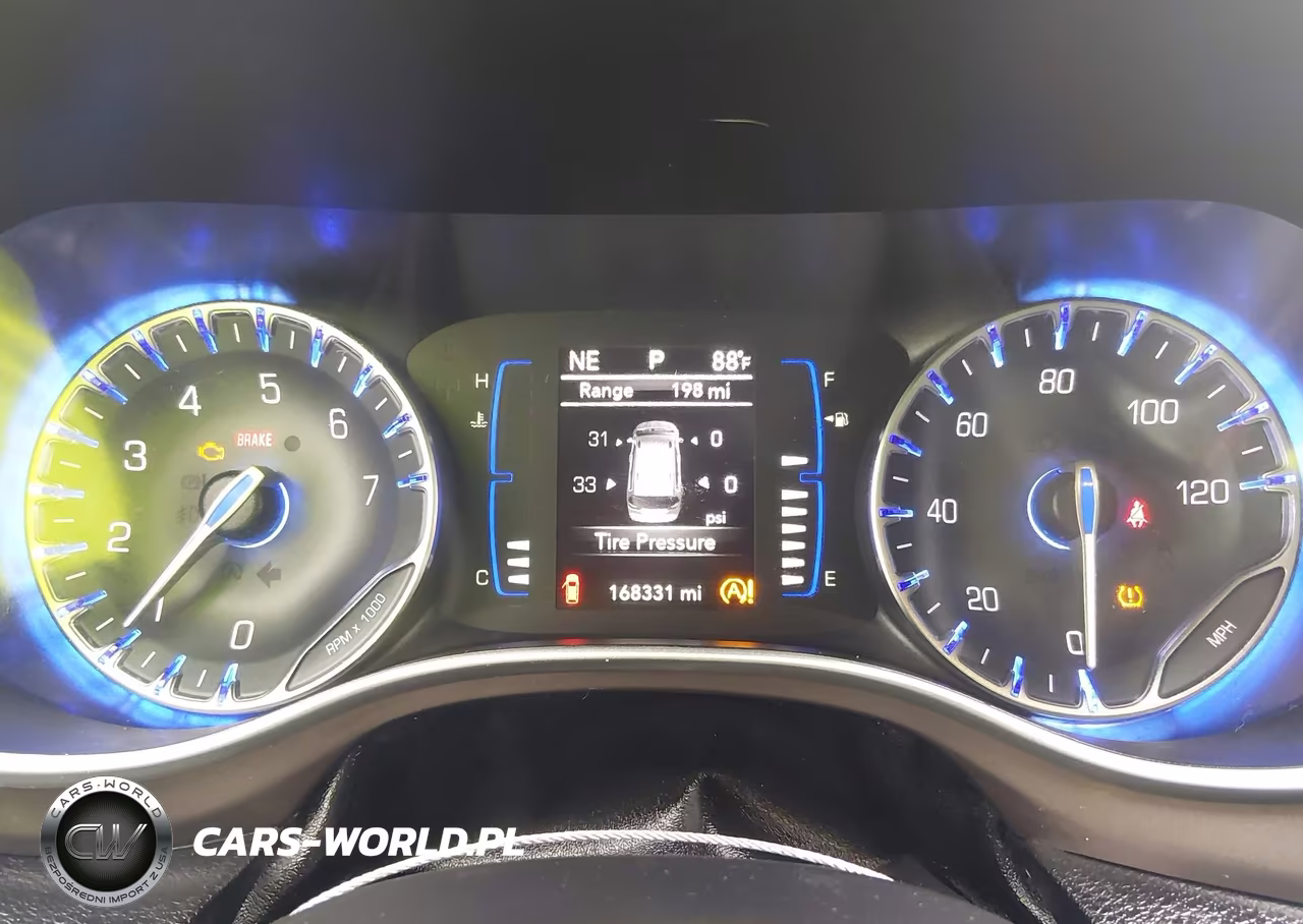 2019 Chrysler Pacifica Touring L VIN:2C4RC1BG1KR680899 - 7