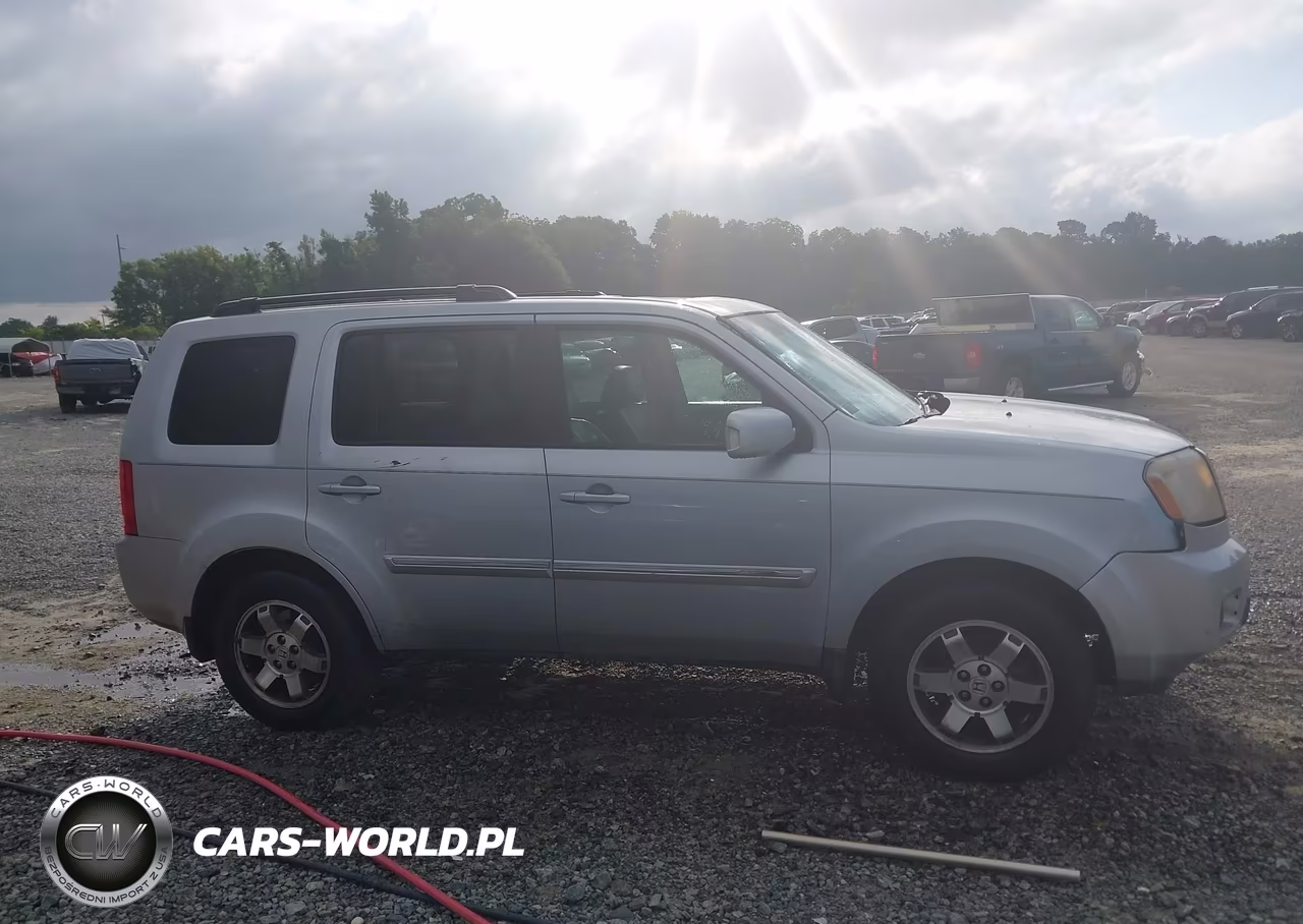 2011 Honda Pilot Touring VIN:5FNYF3H94BB035487 - 13