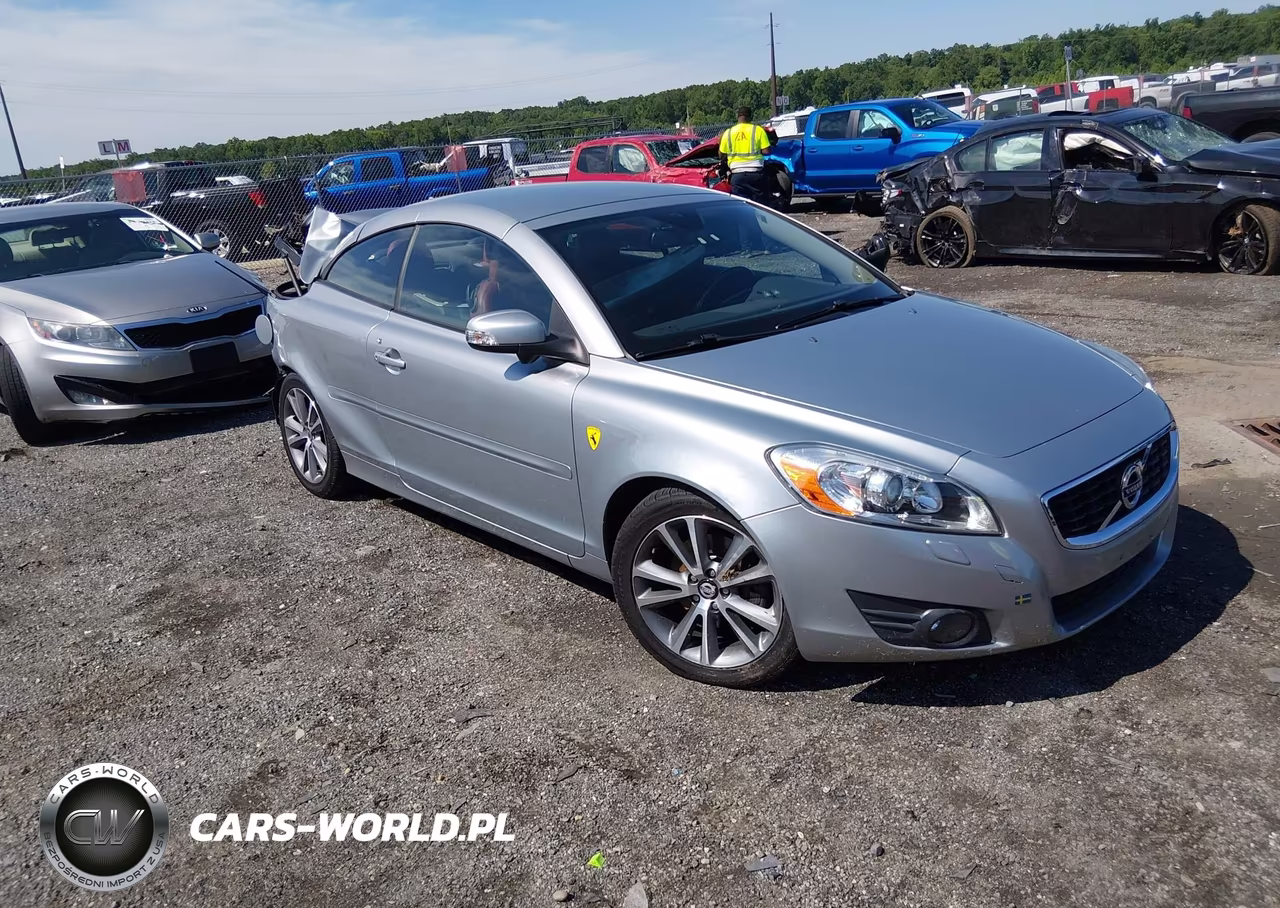 2011 Volvo C70 T5 (Retail Only)