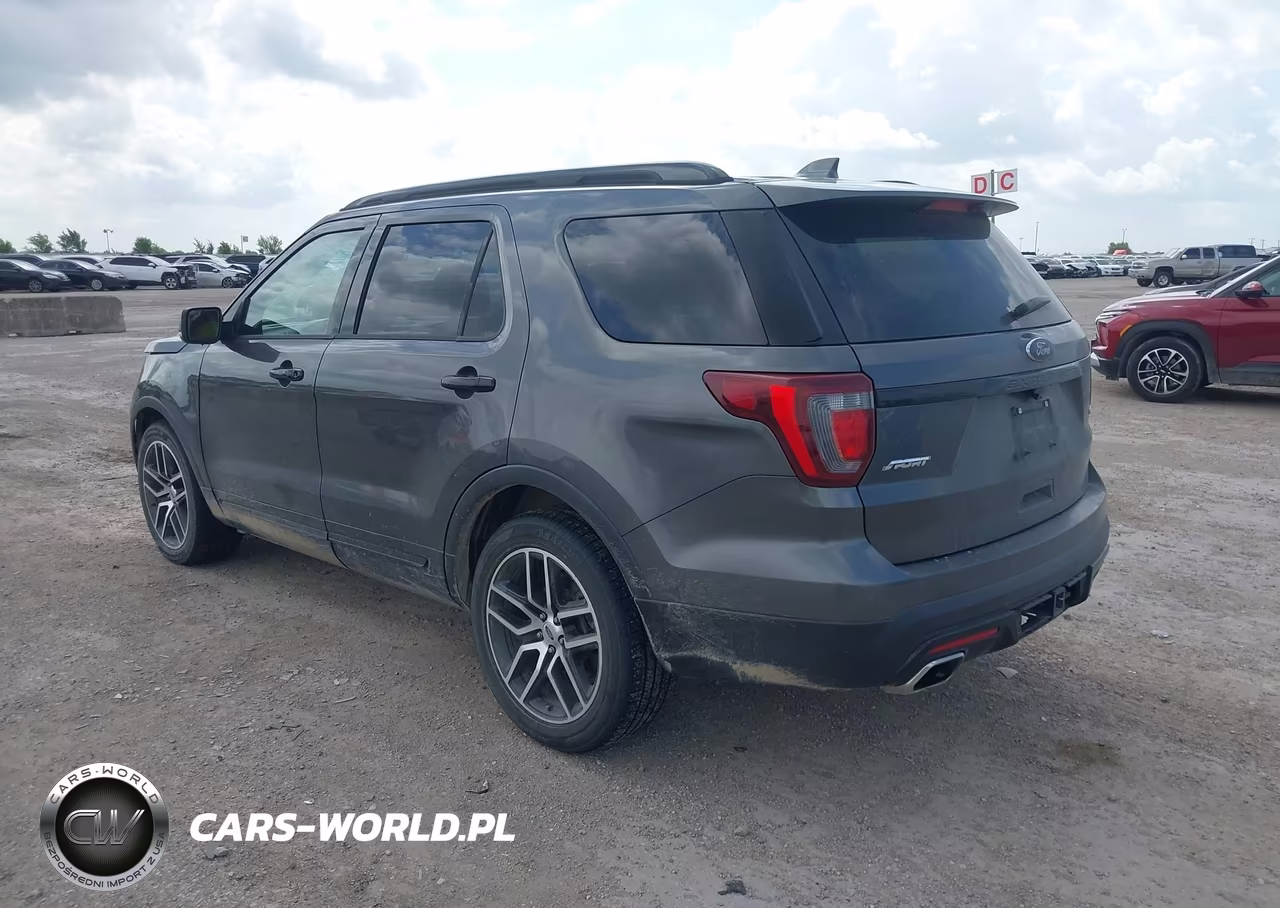 2016 Ford Explorer Sport VIN:1FM5K8GT7GGB15710 - 3