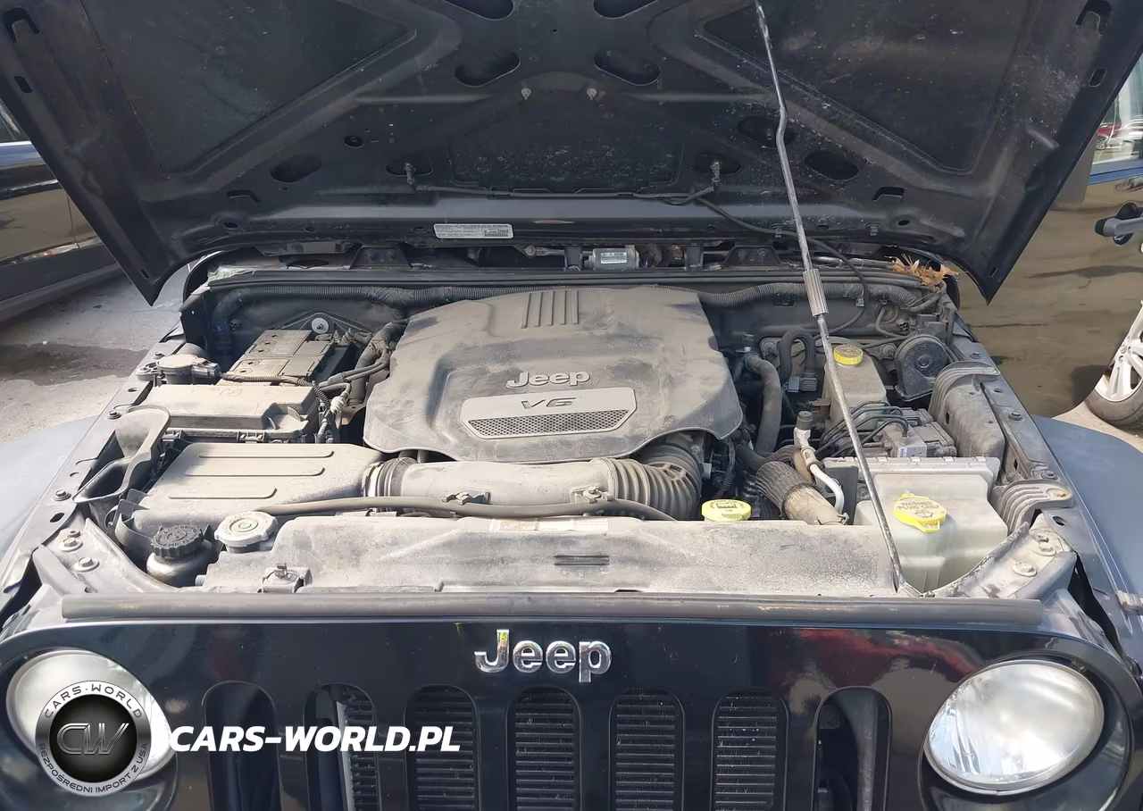 2014 Jeep Wrangler Unlimited Sport VIN:1C4BJWDG1EL250711 - 10