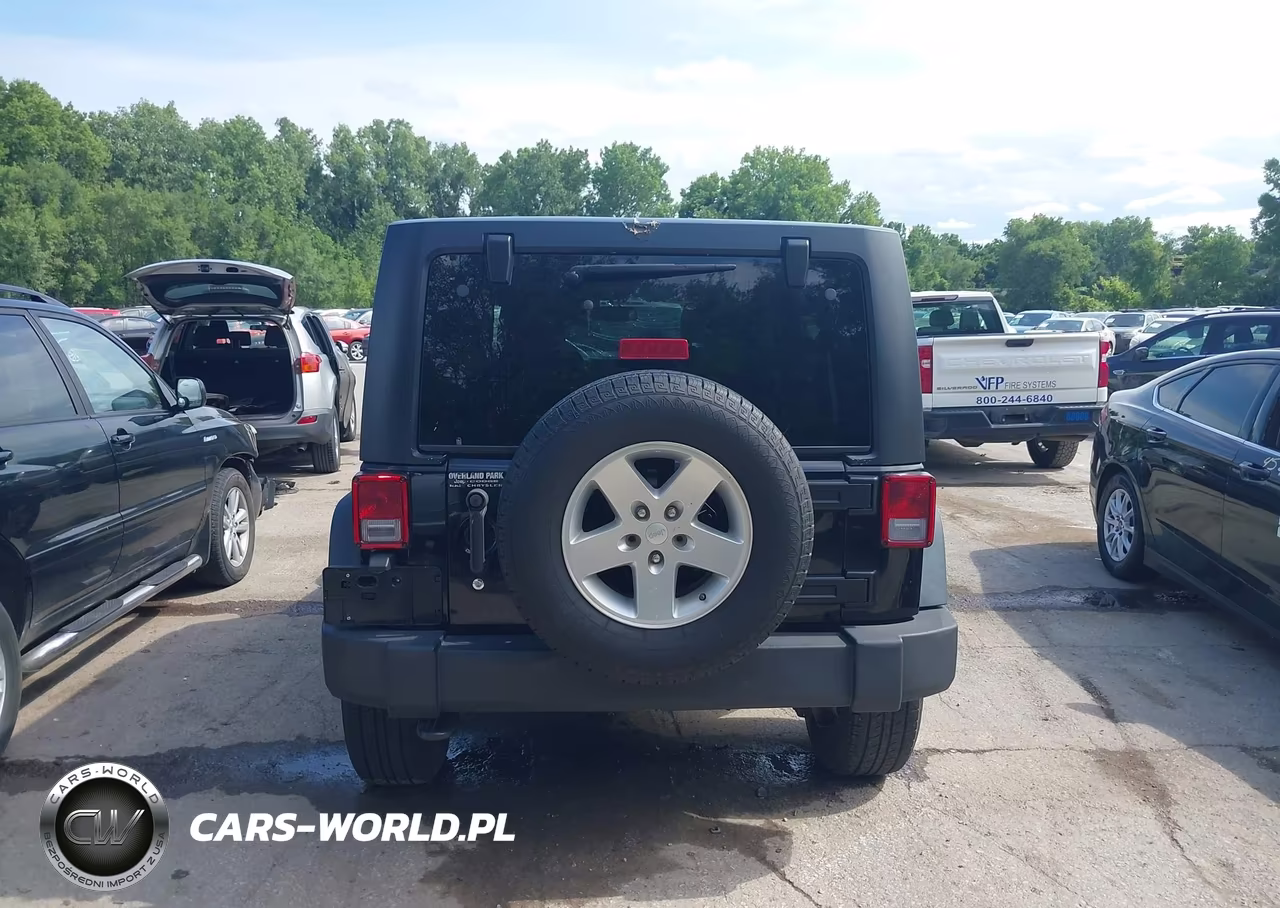2014 Jeep Wrangler Unlimited Sport VIN:1C4BJWDG1EL250711 - 16