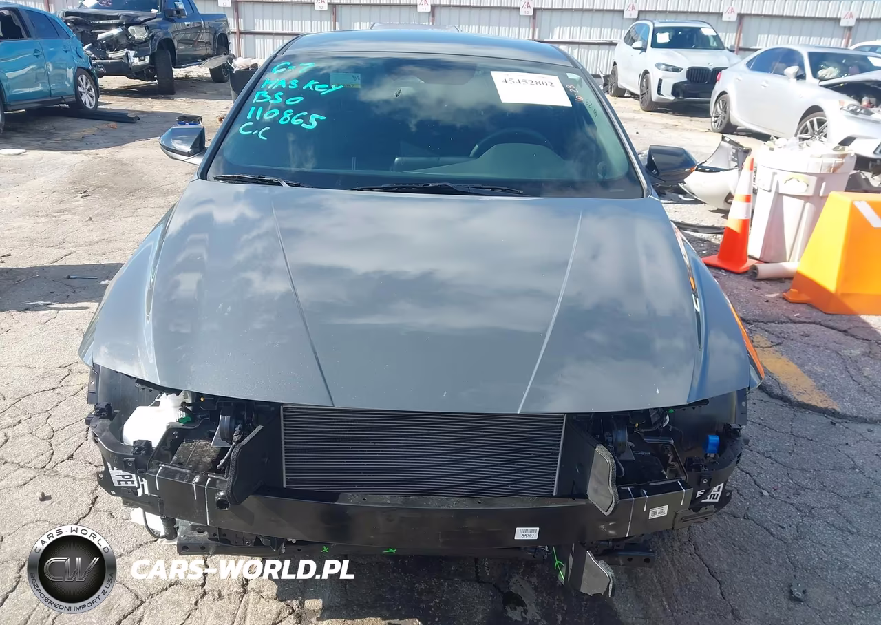 2026 Hyundai Elantra Sel Sport VIN:KMHLM4DG4TU110865 - 12