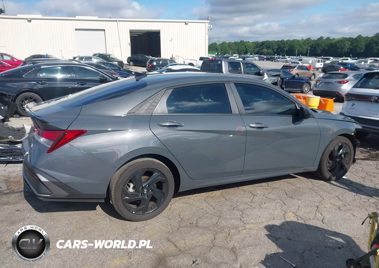 2026 Hyundai Elantra Sel Sport VIN:KMHLM4DG4TU110865 - 13