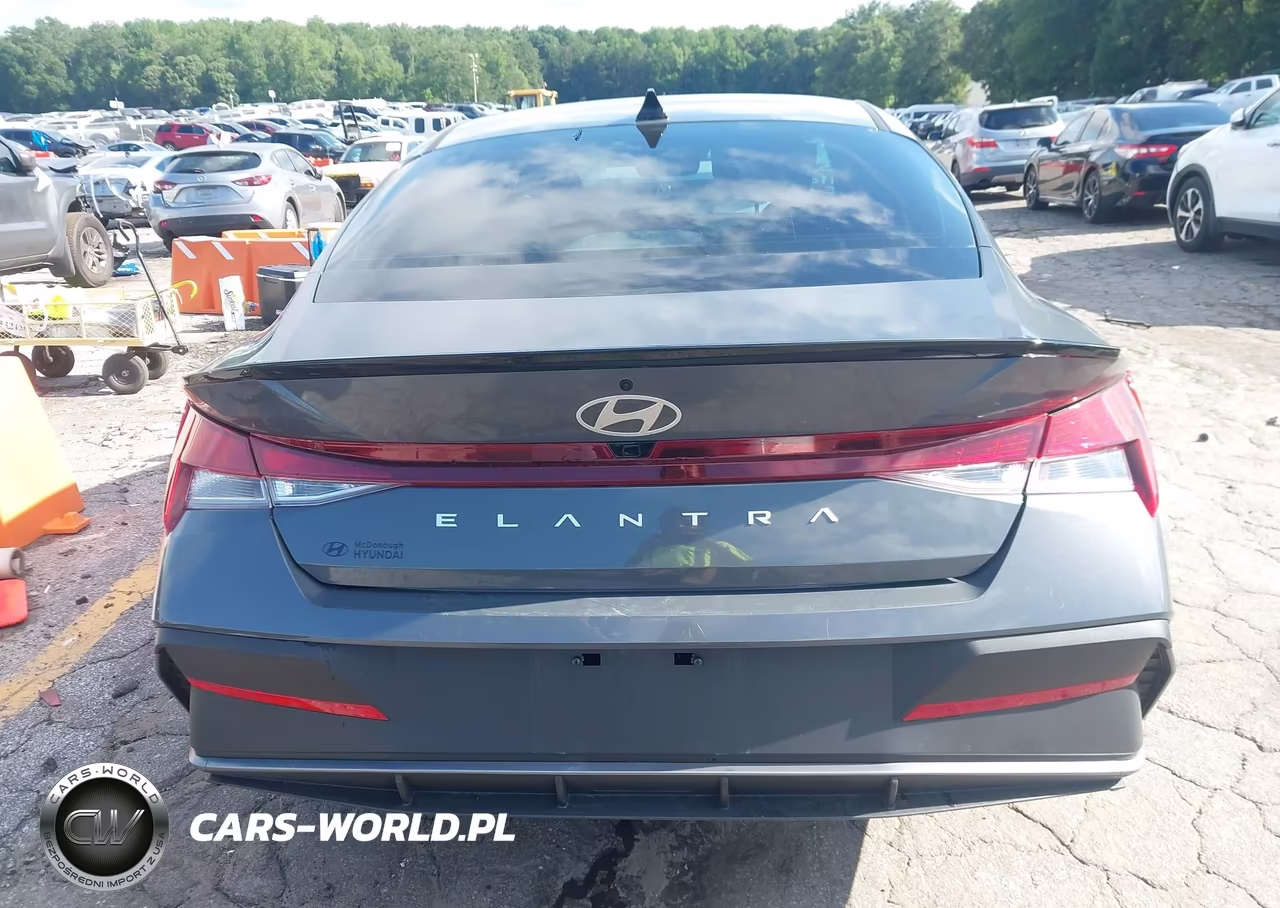 2026 Hyundai Elantra Sel Sport VIN:KMHLM4DG4TU110865 - 16