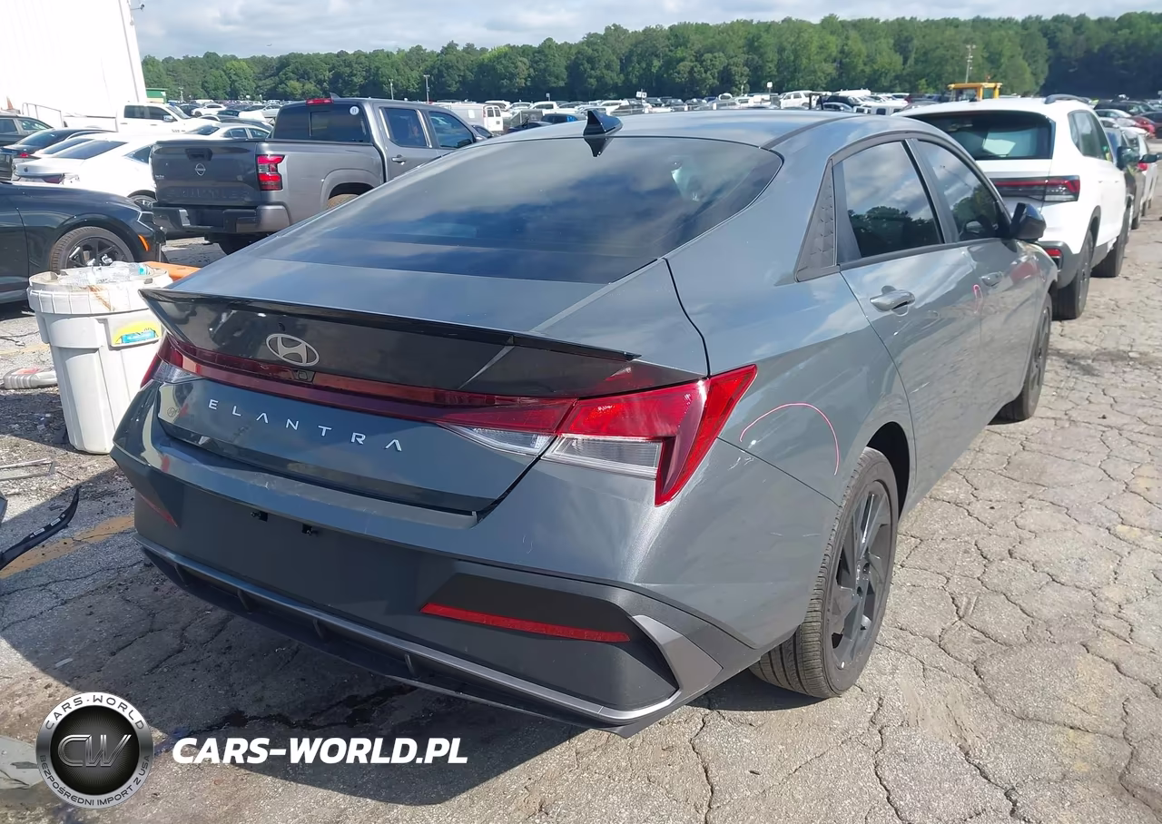 2026 Hyundai Elantra Sel Sport VIN:KMHLM4DG4TU110865 - 4