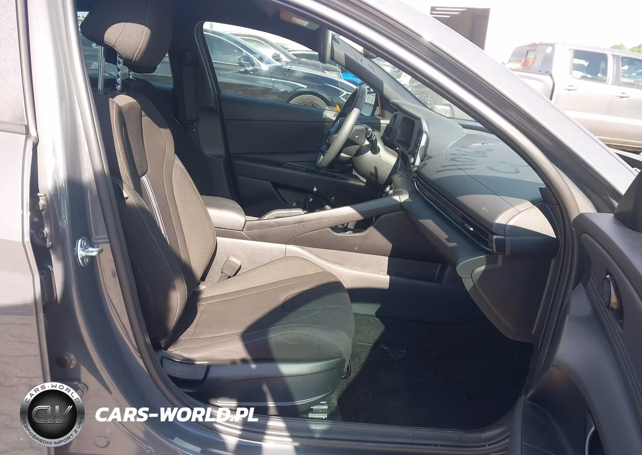 2026 Hyundai Elantra Sel Sport VIN:KMHLM4DG4TU110865 - 5
