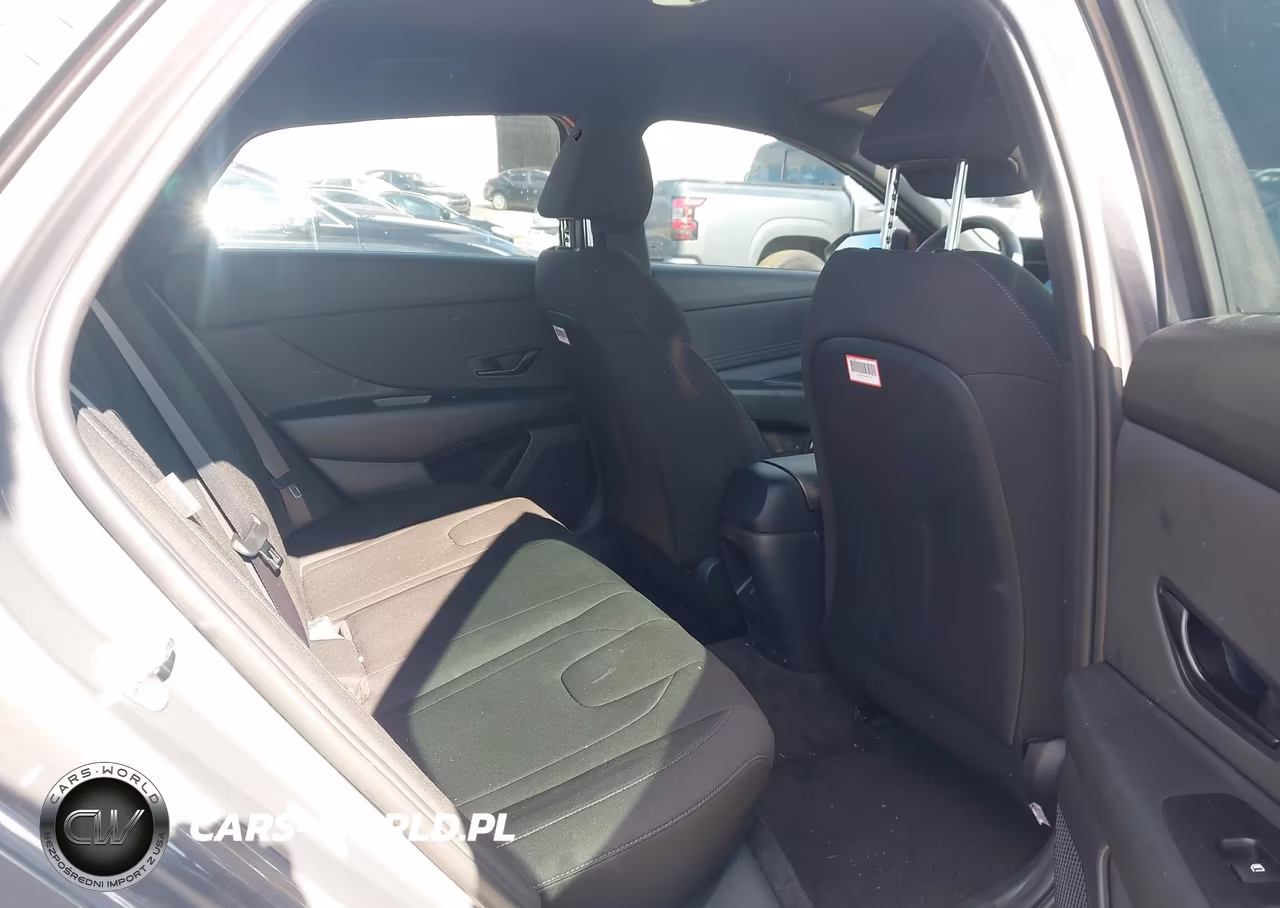 2026 Hyundai Elantra Sel Sport VIN:KMHLM4DG4TU110865 - 8