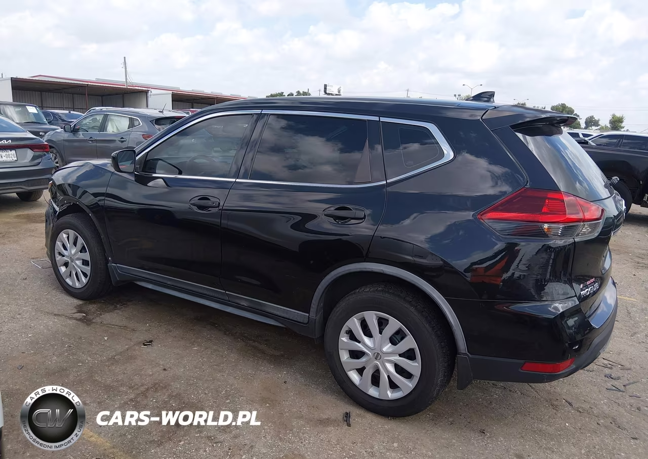 2018 Nissan Rogue S VIN:KNMAT2MV2JP545011 - 15