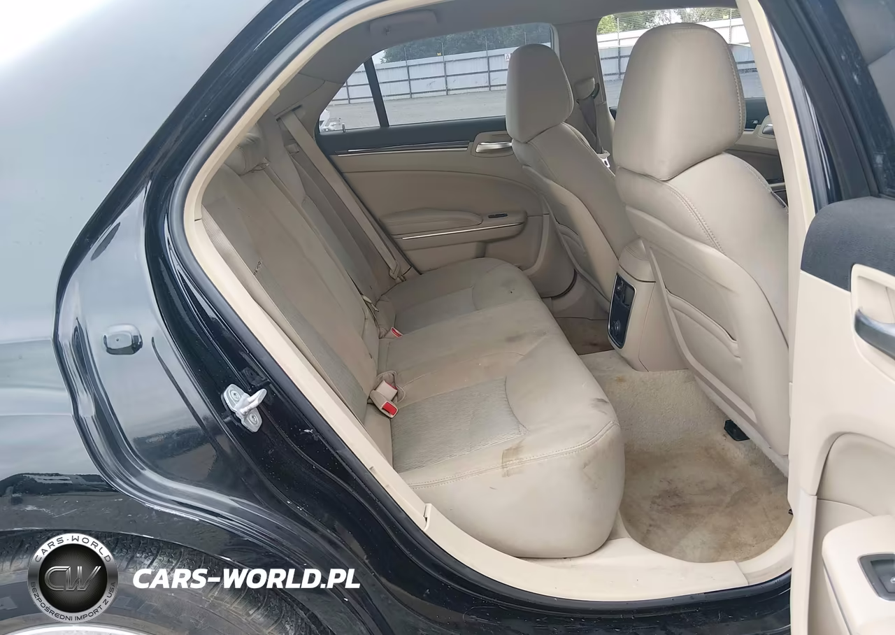 2012 Chrysler 300 VIN:2C3CCAAG6CH312978 - 8