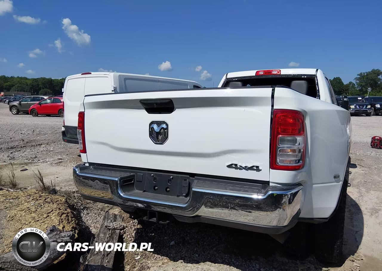 2023 Ram 3500 Tradesman 4X4 8' Box VIN:3C63RRGLXPG554389 - 15