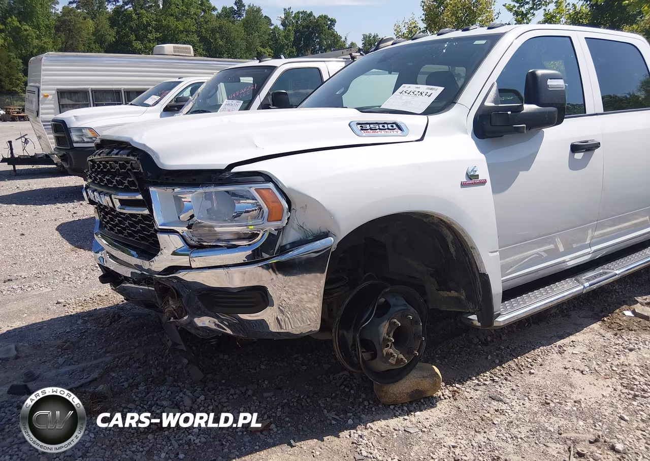 2023 Ram 3500 Tradesman 4X4 8' Box VIN:3C63RRGLXPG554389 - 6