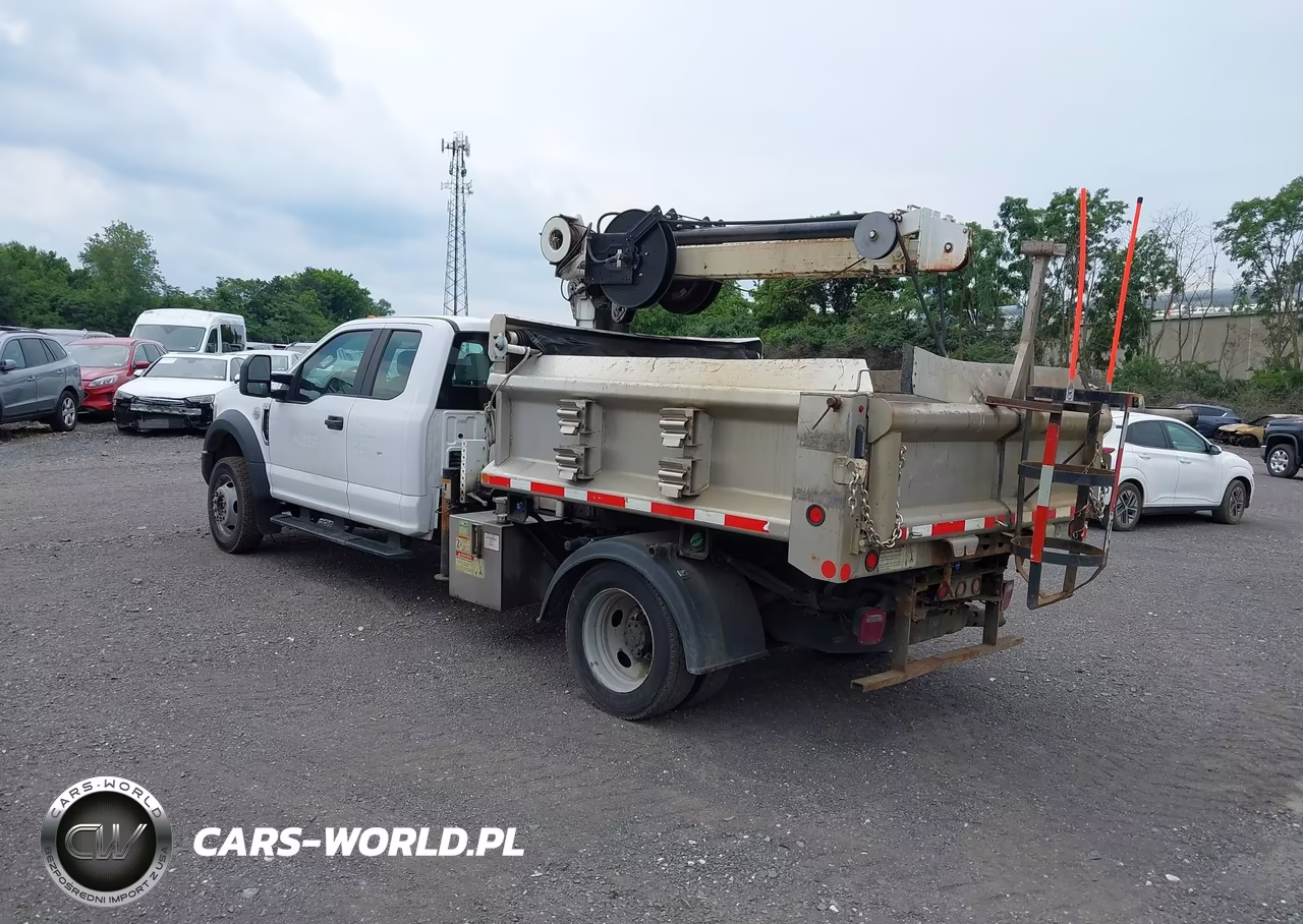 2017 Ford F-550 Chassis Lariat-Xl-Xlt VIN:1FD0X5GTXHEE49527 - 3