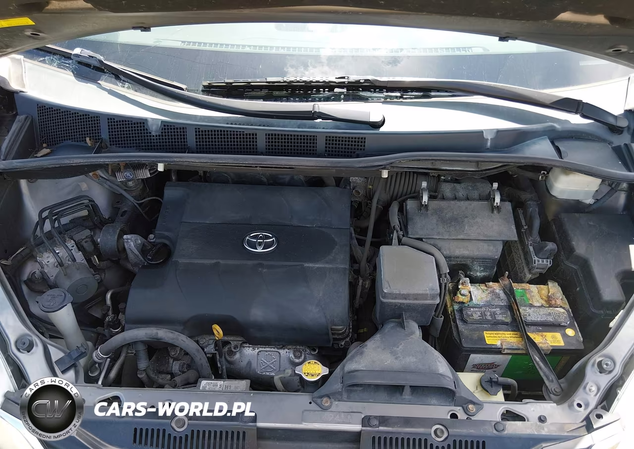 2011 Toyota Sienna Le V6 VIN:5TDKK3DC6BS116957 - 10