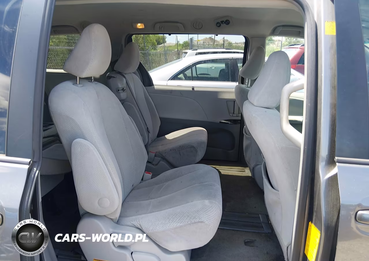 2011 Toyota Sienna Le V6 VIN:5TDKK3DC6BS116957 - 8
