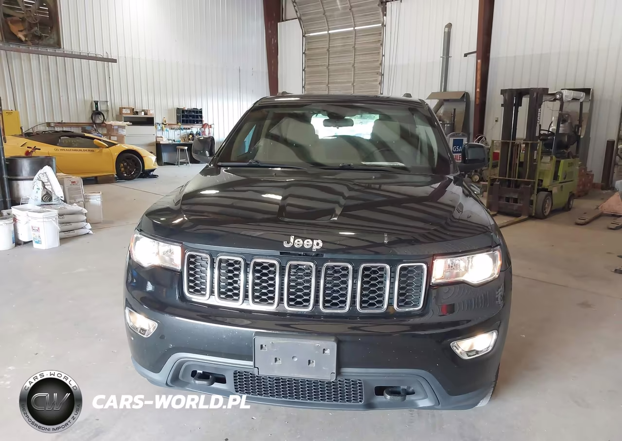 2019 Jeep Grand Cherokee Laredo E 4X4 VIN:1C4RJFAG4KC754233 - 12