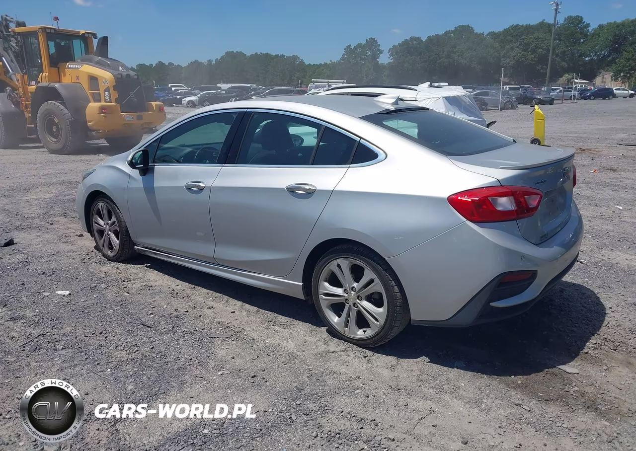 2016 Chevrolet Cruze Premier Auto VIN:1G1BG5SMXG7323094 - 3