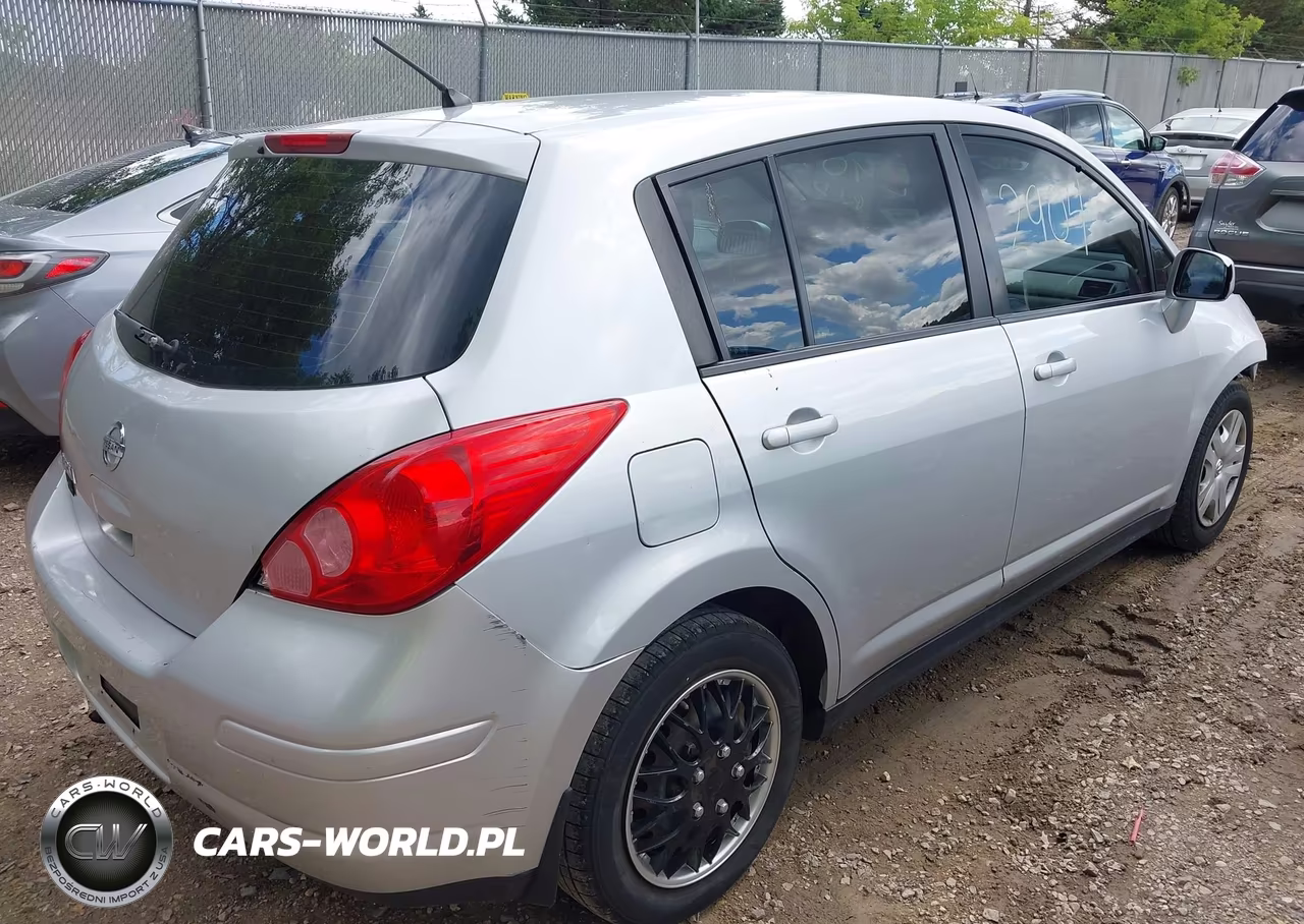 2011 Nissan Versa 1.8S VIN:3N1BC1CP2BL482798 - 4