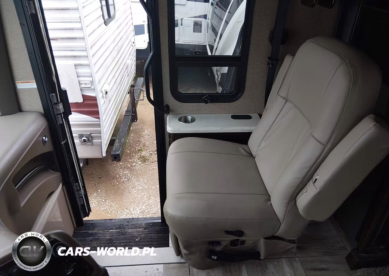 2016 Freightliner Chassis Xc VIN:4UZFCHCY9GCHT2541 - 5