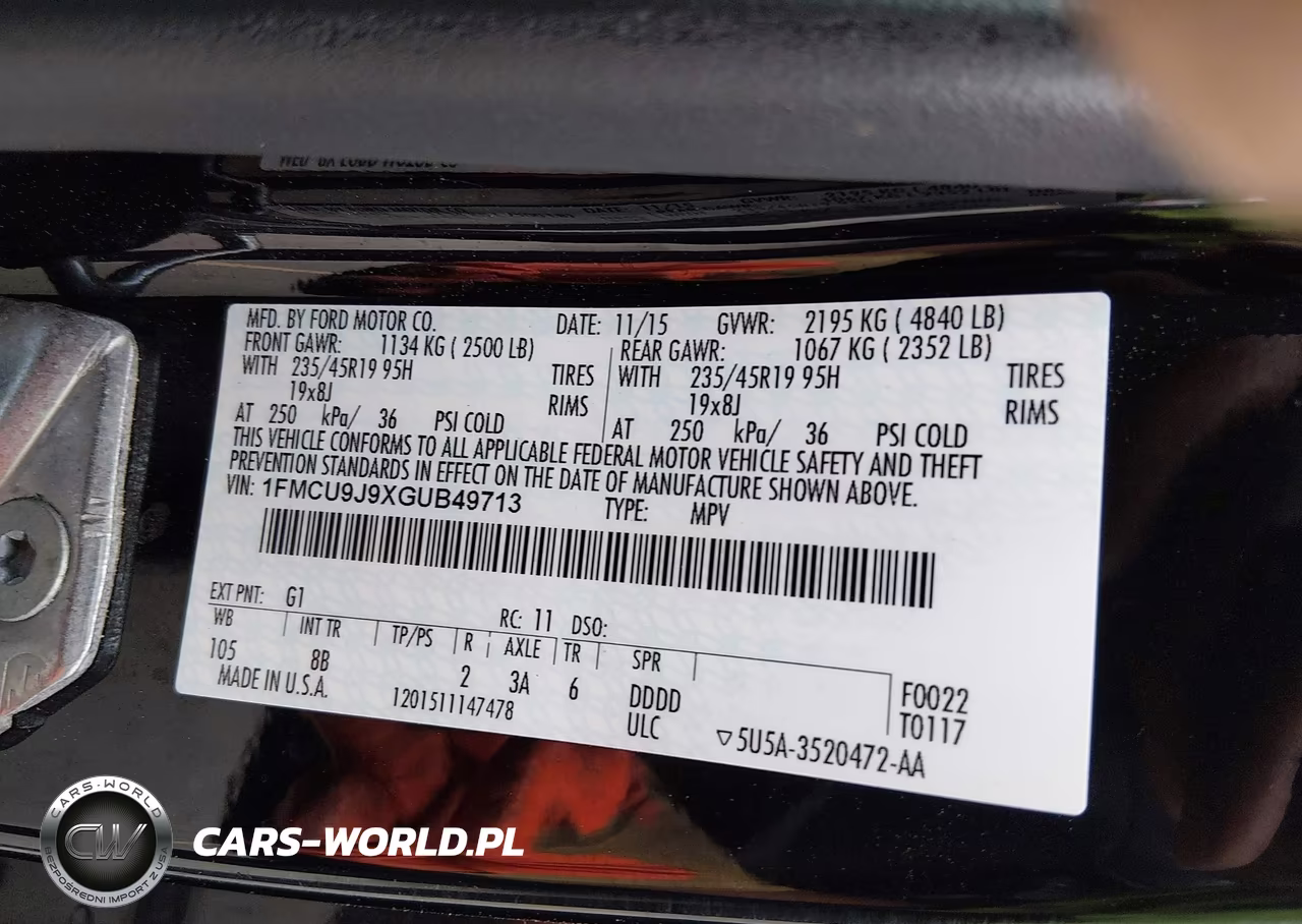 2016 Ford Escape Titanium VIN:1FMCU9J9XGUB49713 - 9