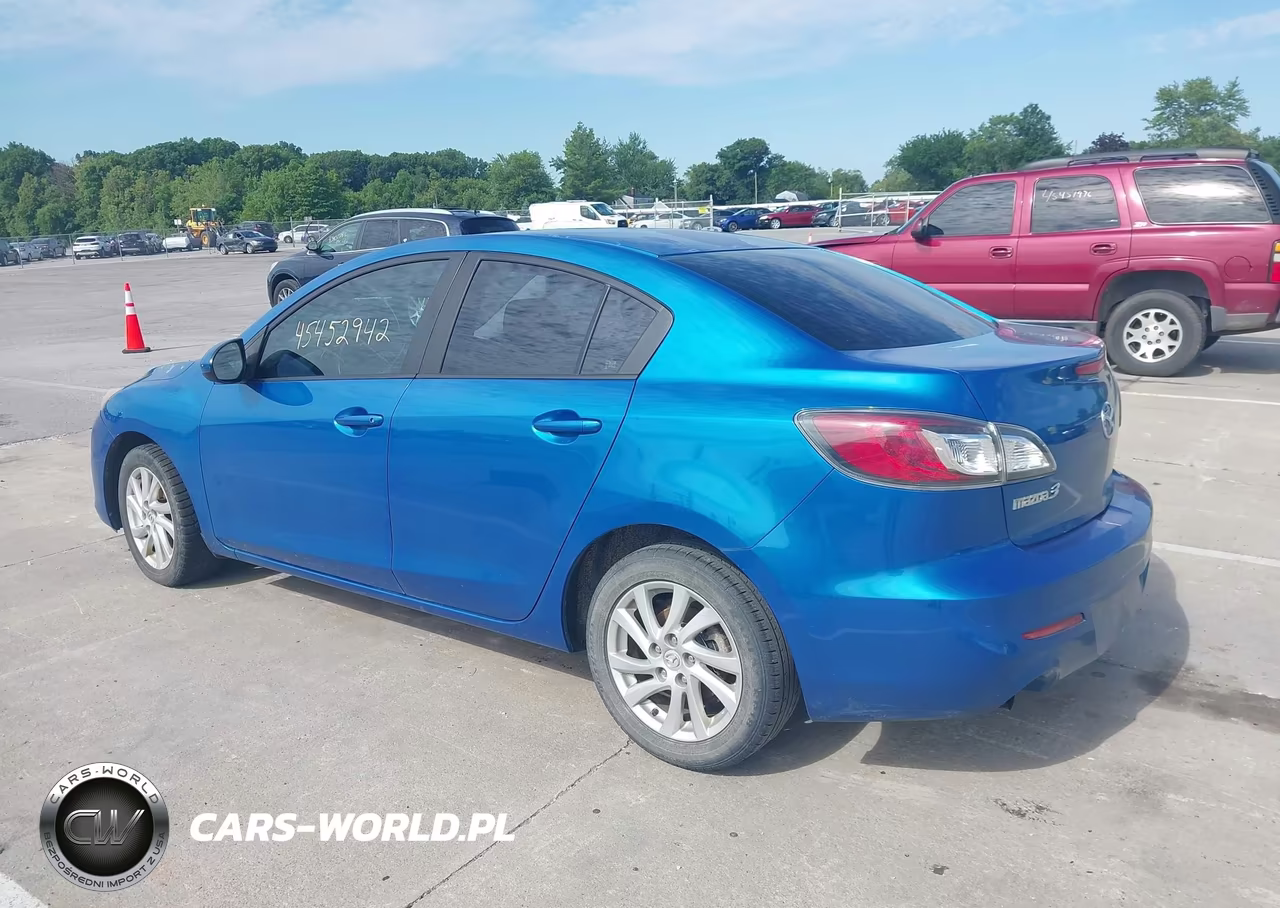 2012 Mazda Mazda3 I Sport VIN:JM1BL1UF1C1603963 - 3