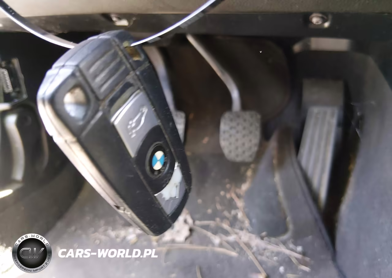 2008 BMW 328I VIN:WBAVA335X8FV66748 - 11