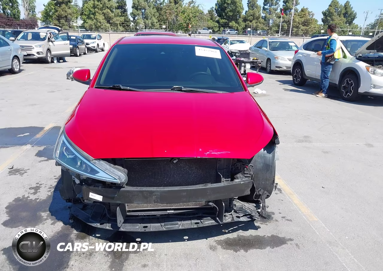 2020 Hyundai Elantra Sel VIN:5NPD84LF6LH603141 - 6